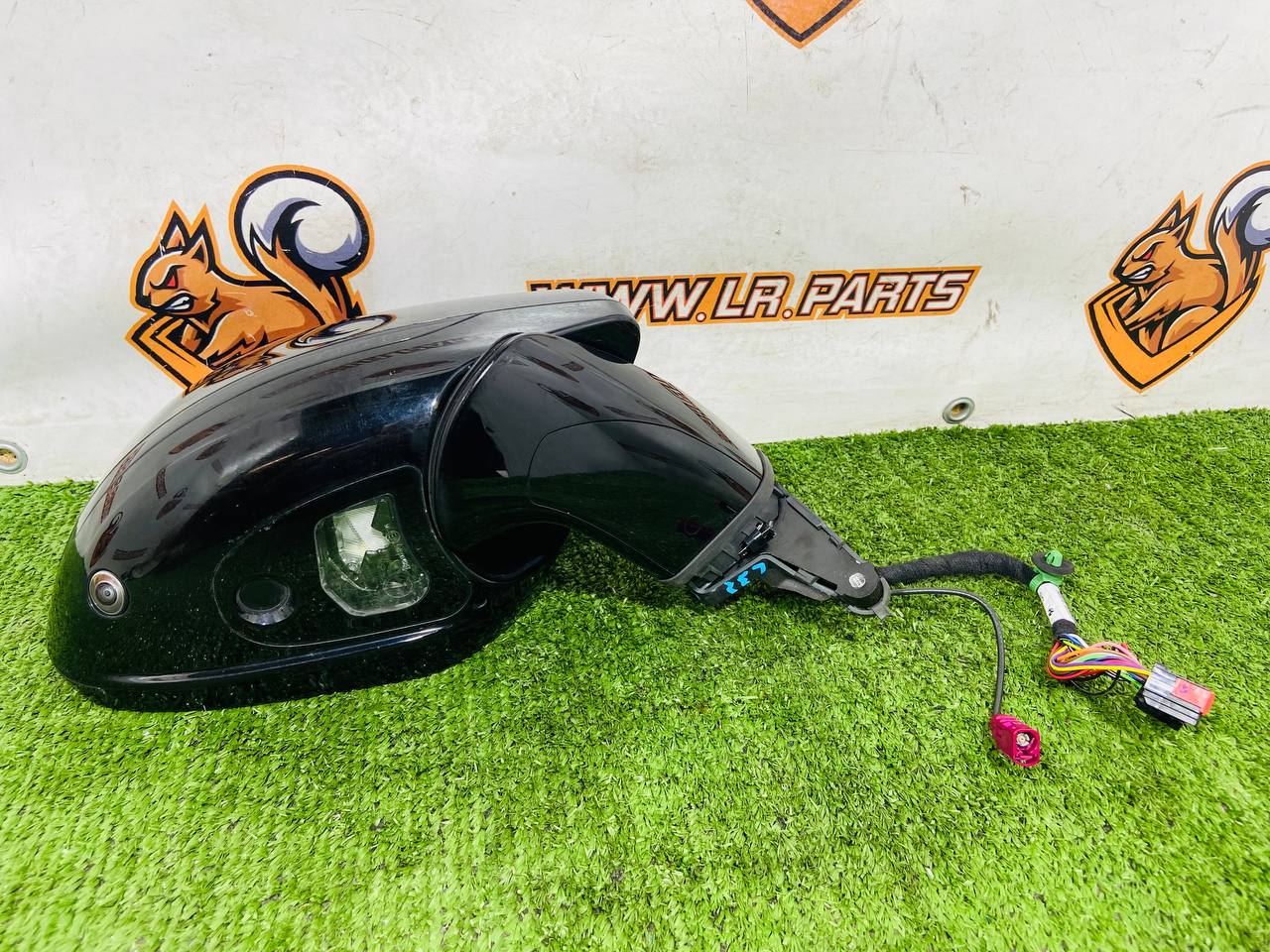 LR181951 Right exterior mirror assembly + blind spots + anti-glare + camera 21 pin Range Rover Sport L461 (2023-) Used cost € in stock 1 pcs.