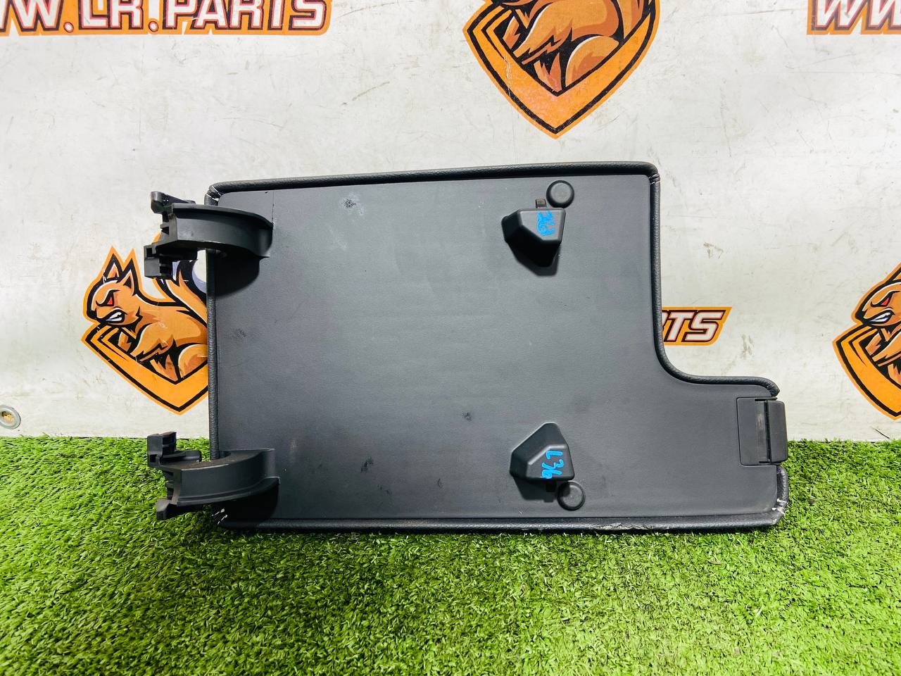 T2H23895QKW Armrest of the central console Jaguar F-Pace X761 (2017-) Used cost € in stock 1 pcs.