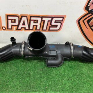 T2H25122 Intake air filter pipe Jaguar F-Pace X761 (2017-) Used cost 210 € in stock 1 pcs.