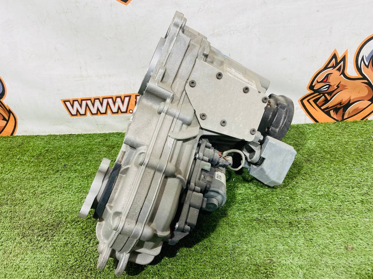 T2H28149 Transfer box Jaguar F-Pace X761 (2017-) Used - Image 17