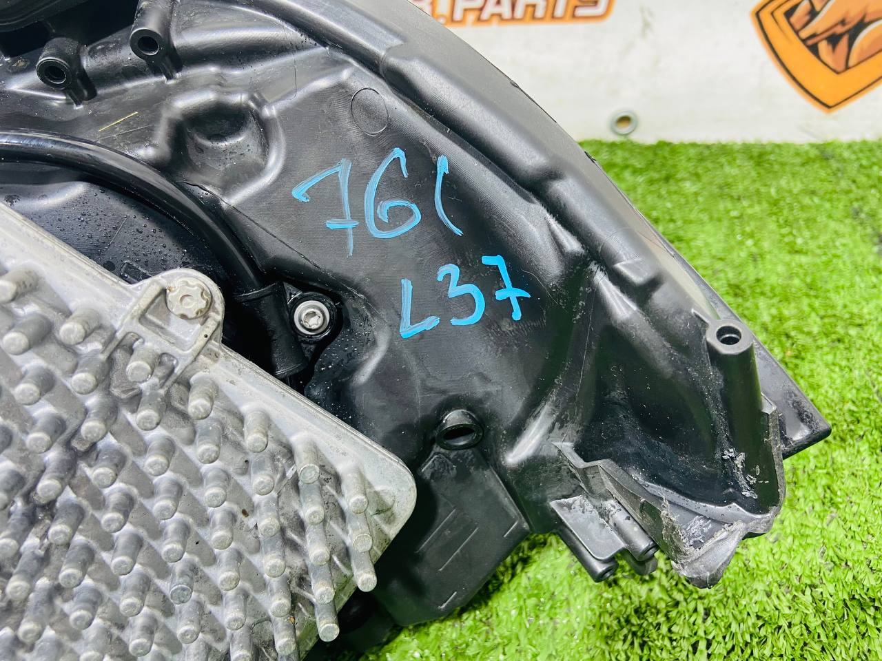 T2H43710 Left headlight LED MID Premium 2021 - Jaguar F-Pace X761 (2017-) Used - Image 19