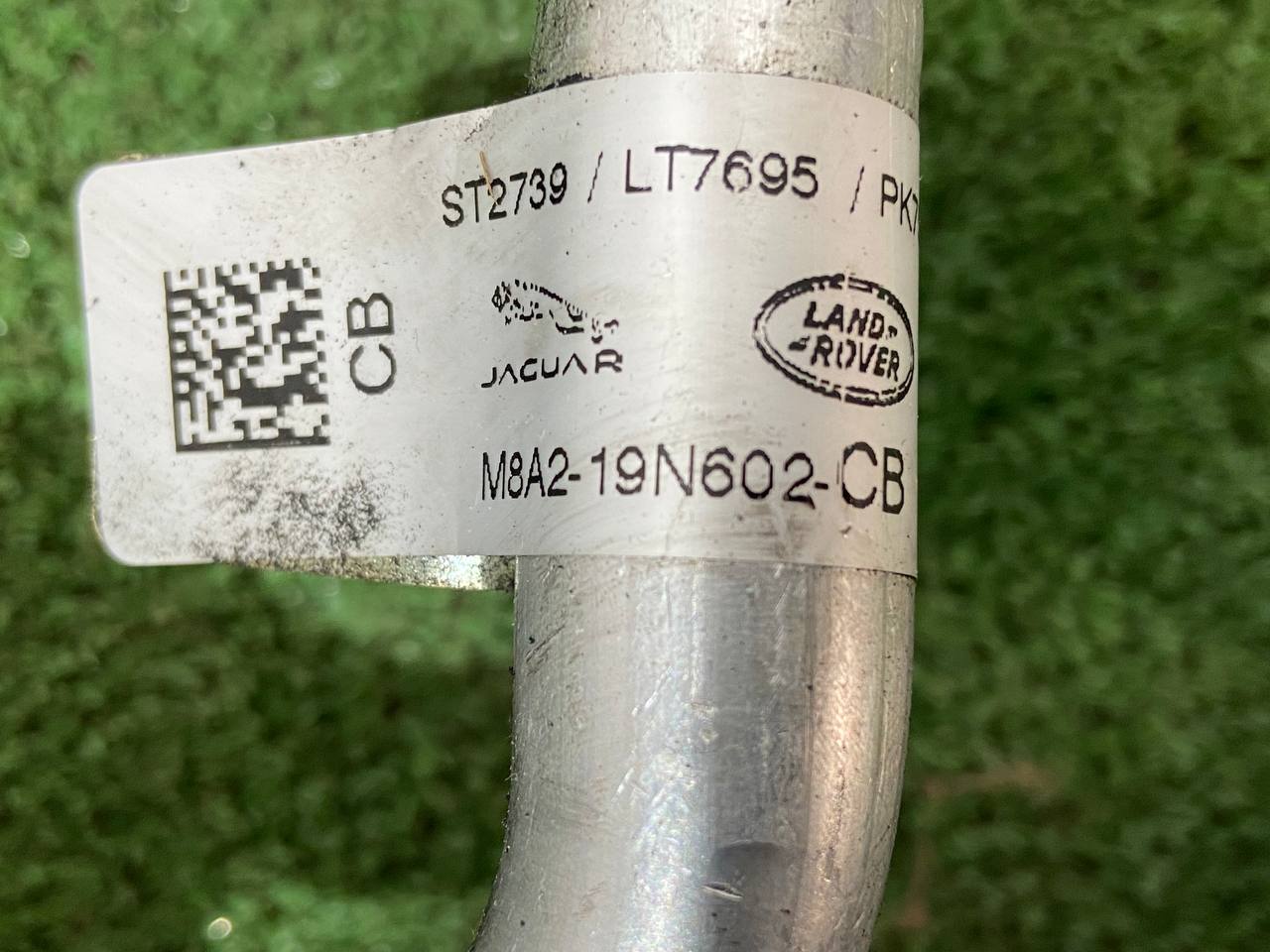 T2H51428 Air Conditioner Hose Jaguar F-Pace X761 (2017-) Used cost 70 € in stock 3 pcs.