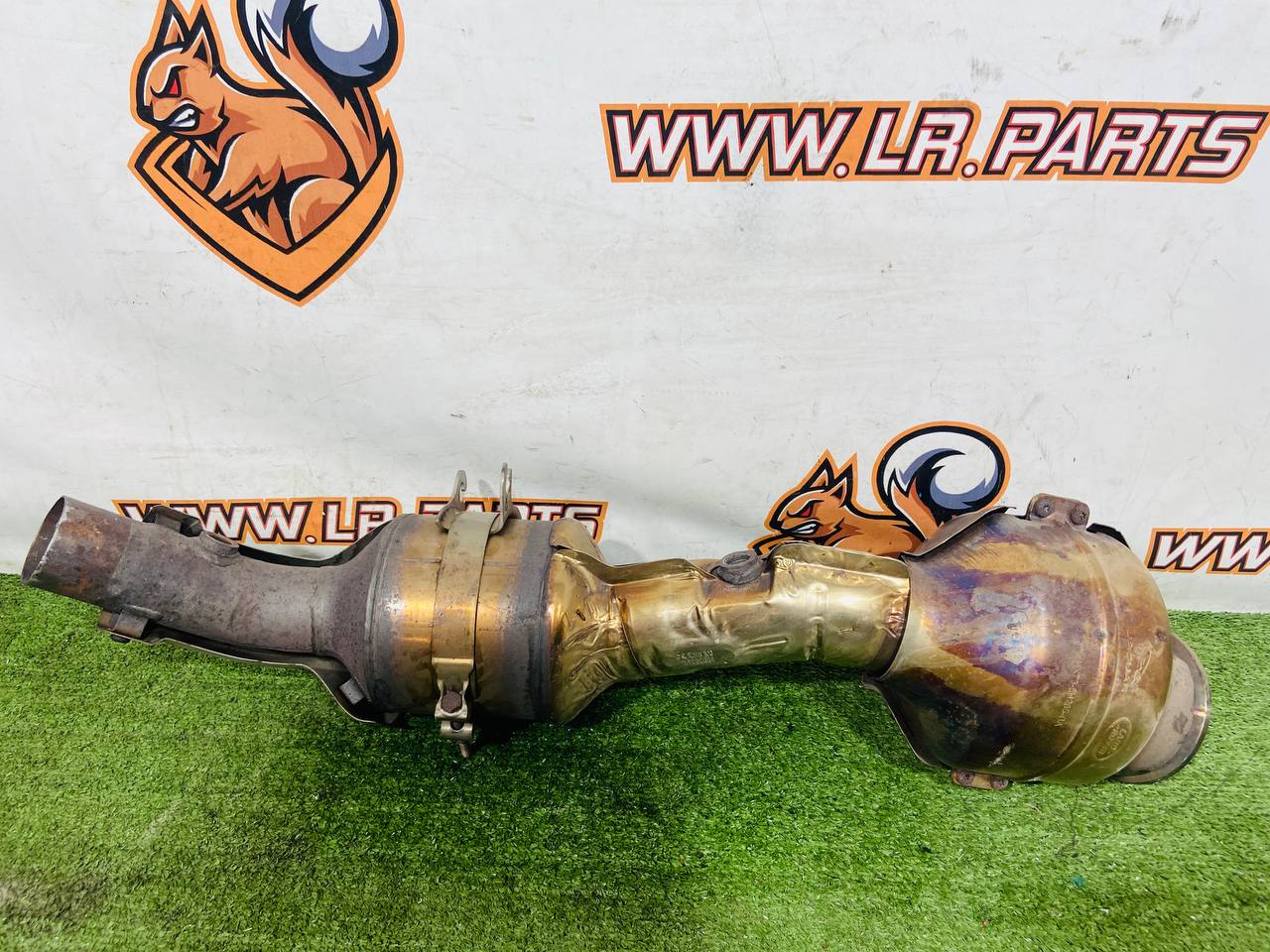 T2H57631 Catalytic Converter 2.0ie AJ20P6 Ingenium Jaguar F-Pace X761 (2017-) Used cost 1 100 € in stock 1 pcs.