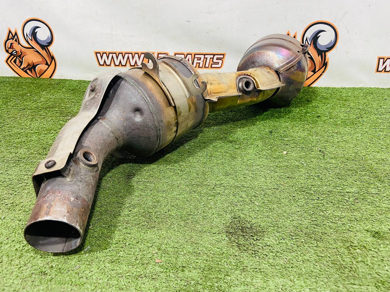 T2H57631 Catalytic Converter 2.0ie AJ20P6 Ingenium Jaguar F-Pace X761 (2017-) Used cost 1 100 € in stock 1 pcs.