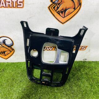 T2R10884 Front trim panel frame (central armrest) Piano Black Jaguar F-Type X152 (2014-) Used cost  € in stock 1 pcs.