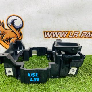T2R13567 Molding of the central console Jaguar F-Type X152 (2014-) Used. cost  € in stock 1 pcs.