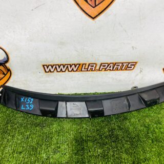 T2R18773 Right rear wheel arch molding Jaguar F-Type X152 (2014-) Used cost  € in stock 1 pcs.