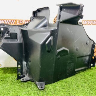 T2R25918 Right side motor compartment isolator Jaguar F-Type X152 (2014-) Used cost  € in stock 1 pcs.