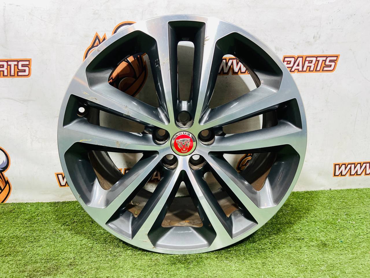 T4A12372 Wheel rim 8.5*19/5*108/45 CB 63.3 R19 Jaguar F-Pace X761 (2017-) Used - Image 31