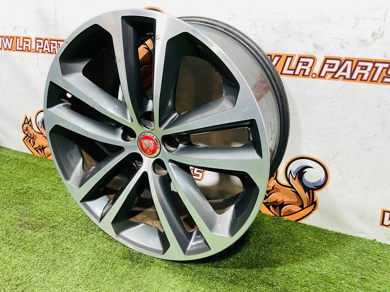 T4A12372 Wheel rim 8.5*19/5*108/45 CB 63.3 R19 Jaguar F-Pace X761 (2017-) Used - Image 33