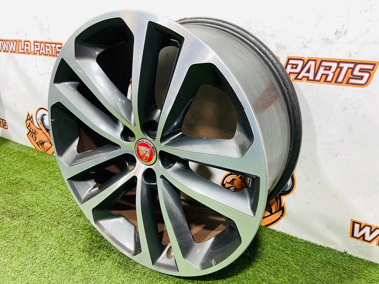 T4A12372 Wheel rim 8.5*19/5*108/45 CB 63.3 R19 Jaguar F-Pace X761 (2017-) Used - Image 43