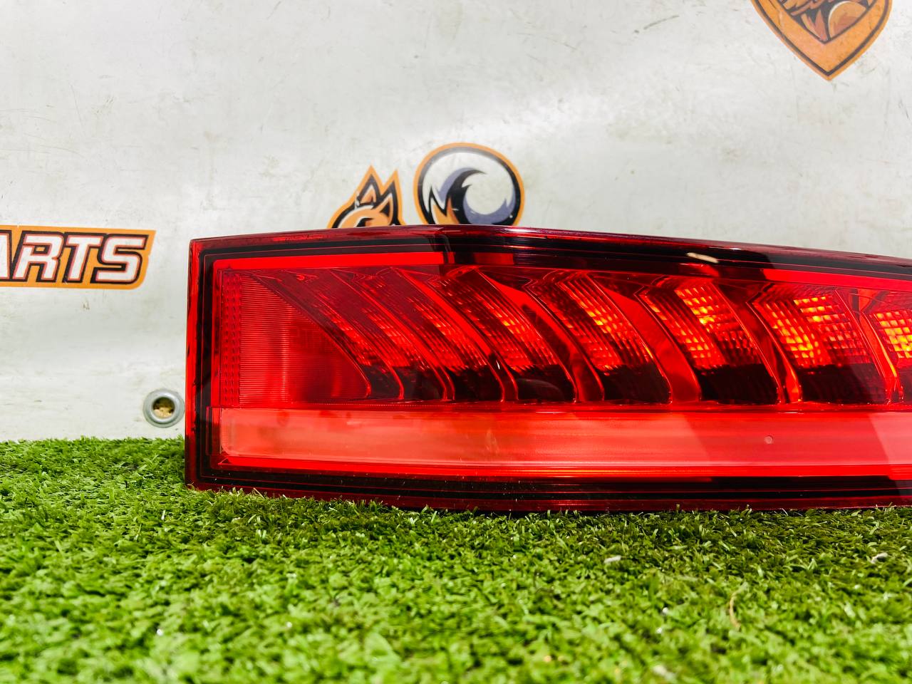T4A37907 Right rear wing lantern USA Jaguar F-Pace X761 (2017-) Used cost 150 € in stock 1 pcs.