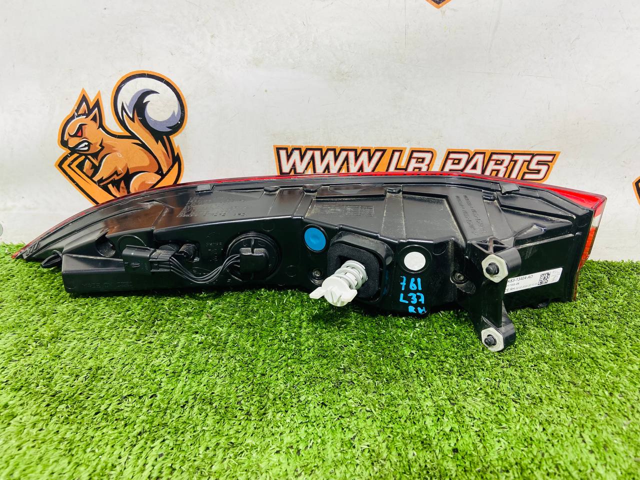 T4A44670 Right rear wing lamp 2021- Jaguar F-Pace X761 (2017-) Second hand cost 350 € in stock 2 pcs.