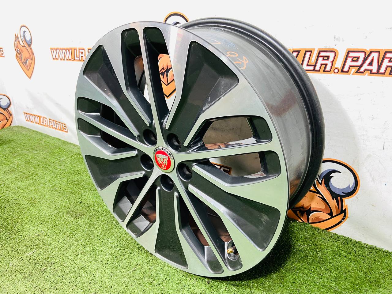 T4K11670 Wheel disc 7.5*19/5*108/45 Jaguar I-Pace X590 (2018-) Used - Image 17