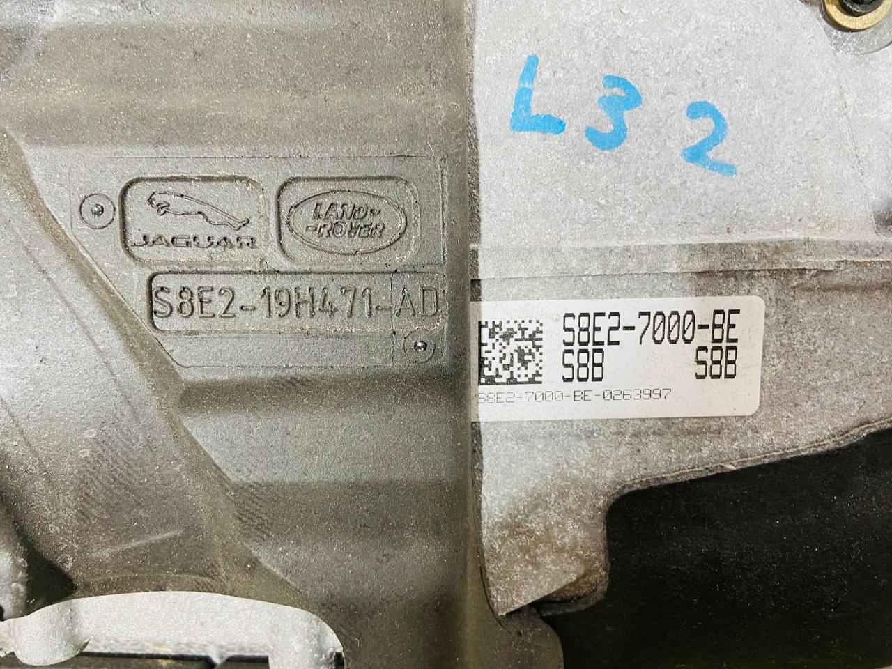 328123470 AT (Automatic Transmission) 3.0TD AJ20D6 Ingenium ZF 8HP80 rest 2025- Range Rover Sport L461 (2023-) second-hand cost € in stock 3 pcs.