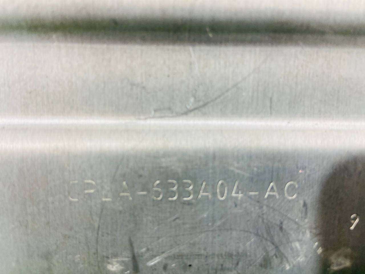 522123890 Bracket for seat control unit adjustment Range Rover L405 (2013-2023) Used cost € in stock 1 pcs.