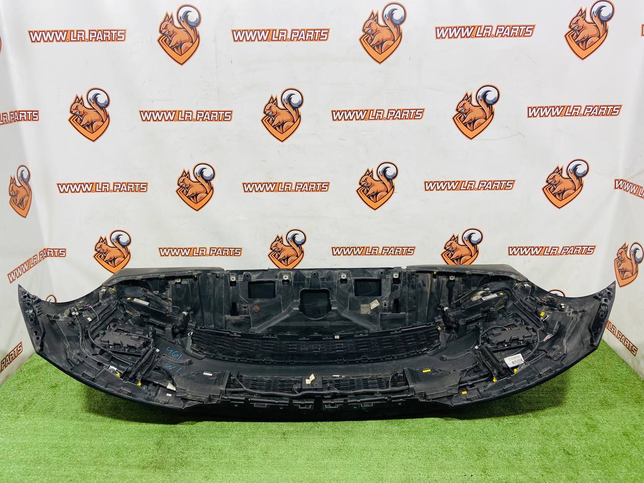 540123554LML Front assembly bumper for Range Rover Sport L461 (2023-) Used - Image 41