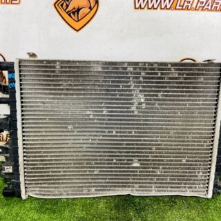 C2C39565 Radiator of the Jaguar F-Type X152 (2014-) supercharger, used. cost  € in stock 1 pcs.