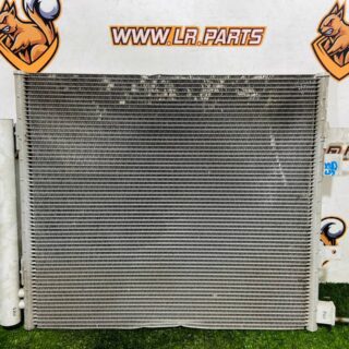 C2D26543 Condenser radiator Jaguar F-Type X152 (2014-) Used cost € in stock 1 pcs.