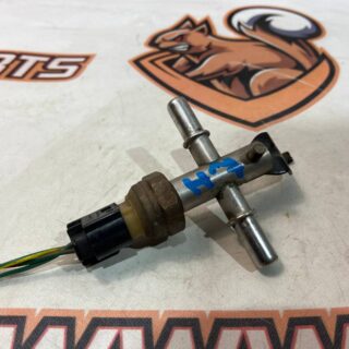 C2D50886 Fuel Pressure Sensor for Jaguar F-Pace X761 (2017-) Used cost 65 € in stock 1 pcs.