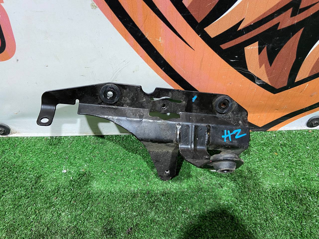 LR058373 Turbine bracket Range Rover Sport L494 (2014-2022) Second-hand cost 15 € in stock 2 pcs.