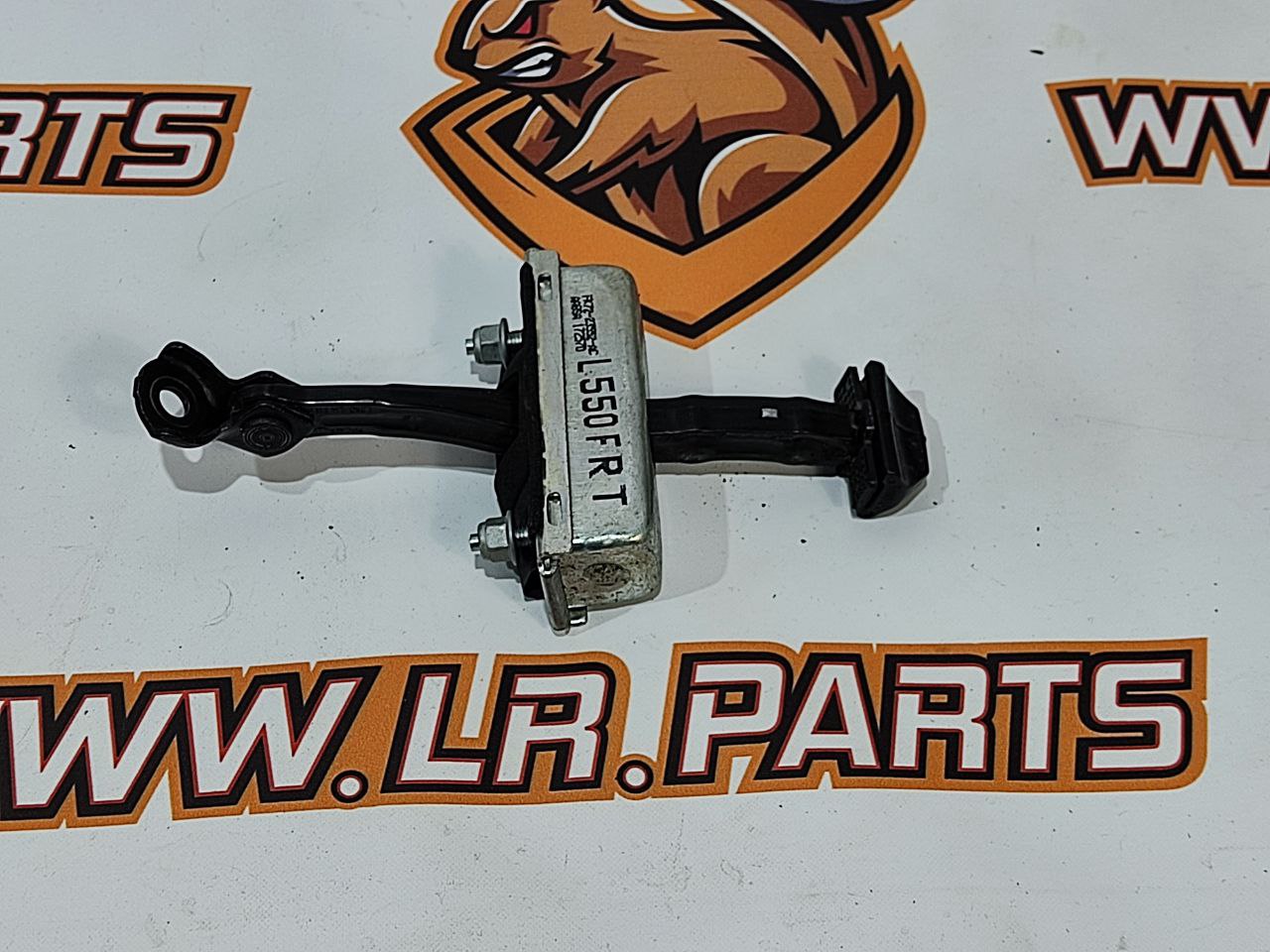 LR061290 Front Right Door Limiter Land Rover Discovery Sport L550 (2015-) Used cost 20 € in stock 4 pcs.