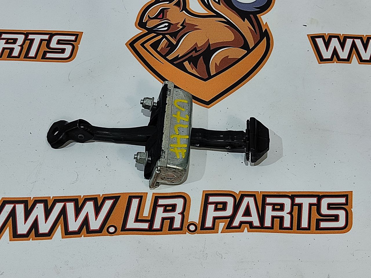 LR061290 Front Right Door Limiter Land Rover Discovery Sport L550 (2015-) Used cost 20 € in stock 4 pcs.
