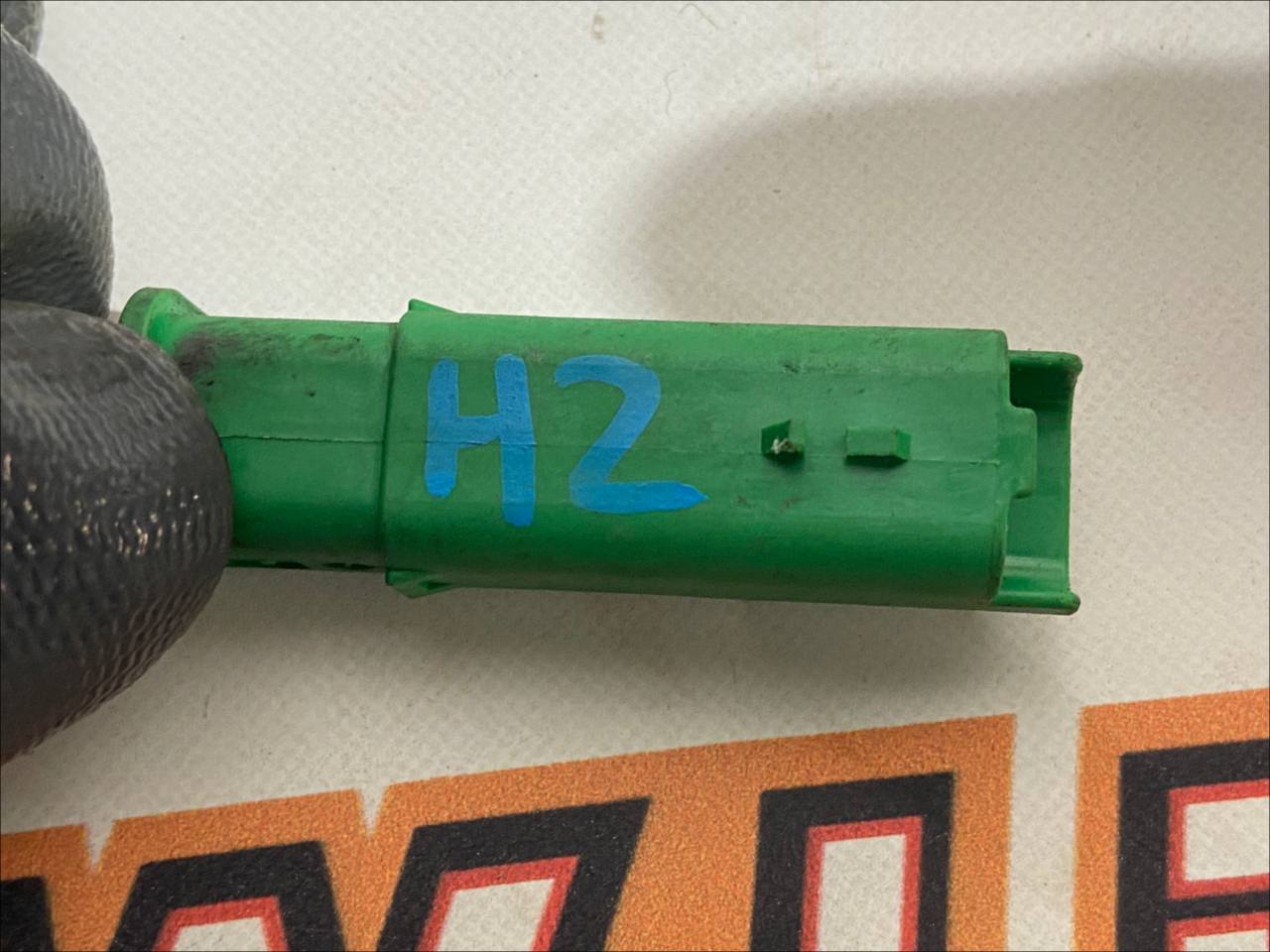 LR062037 Exhaust Gas Temperature Sensor for Range Rover L405 (2013-2021) Used - Image 17