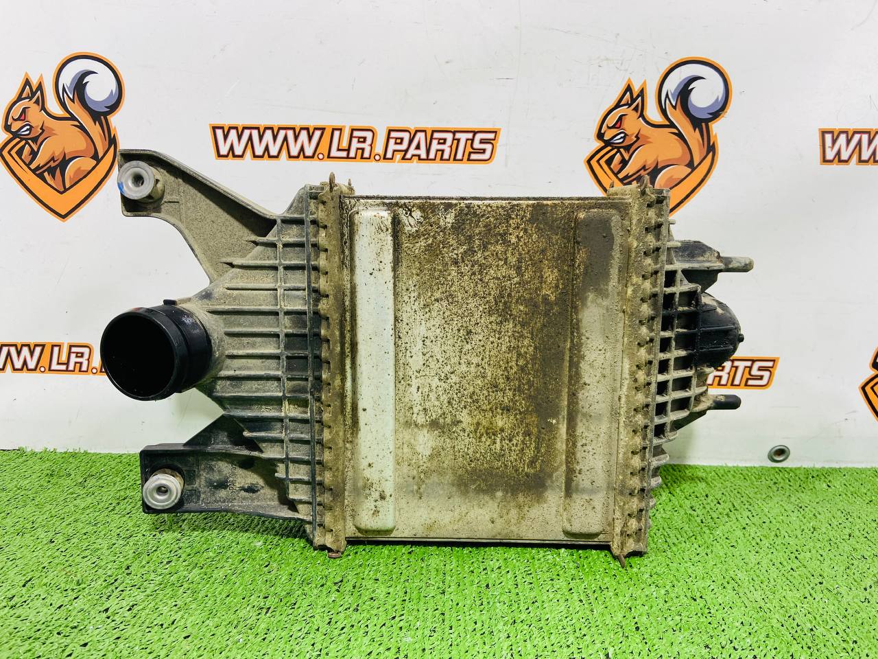 LR062405 Intercooler Radiator for Range Rover Sport L494 (2014-2022) Used - Image 23