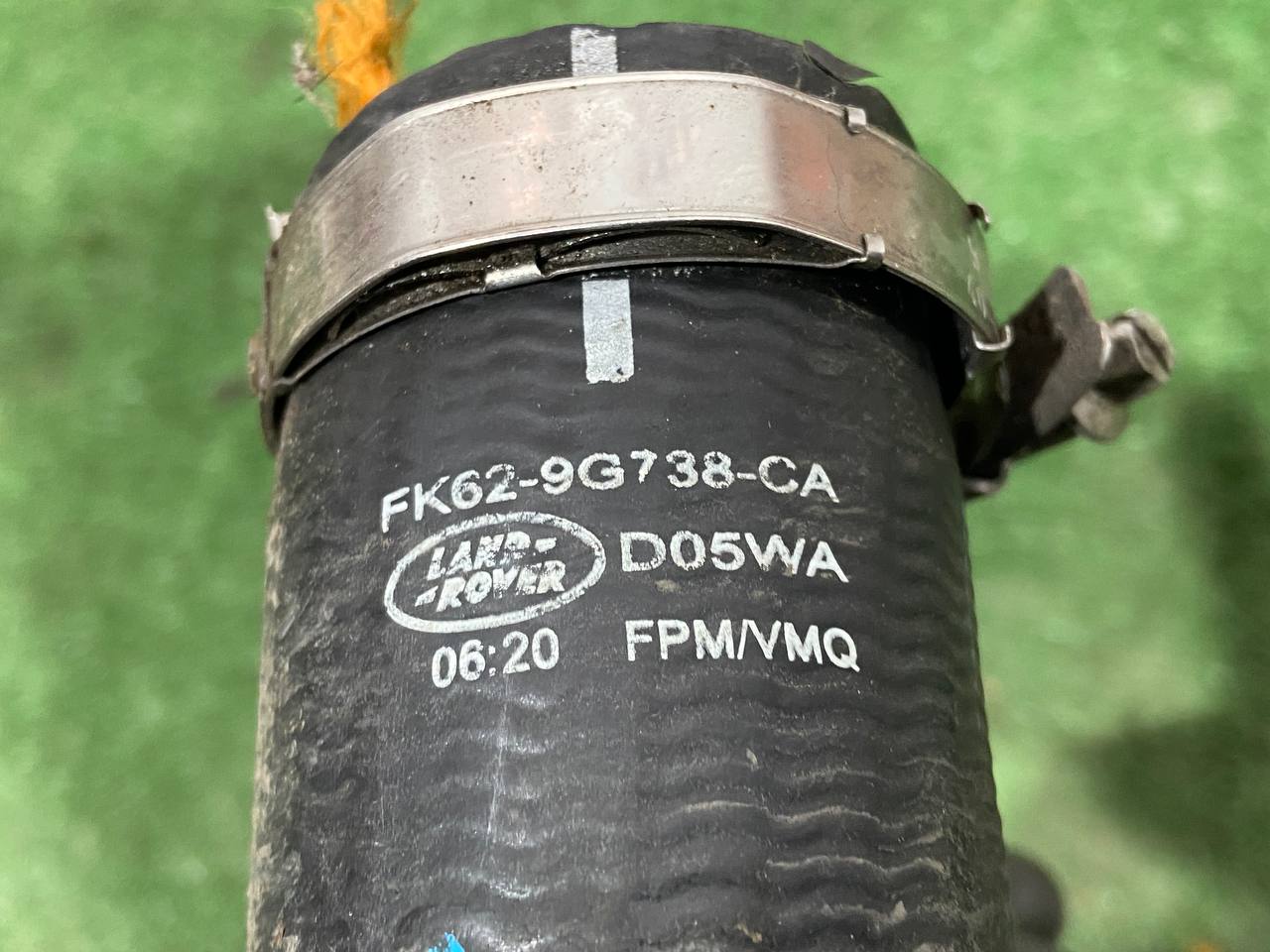 LR062463 Radiator Hose 3.0TD Range Rover Sport L494 (2014-2022) Used cost 45 € in stock 7 pcs.