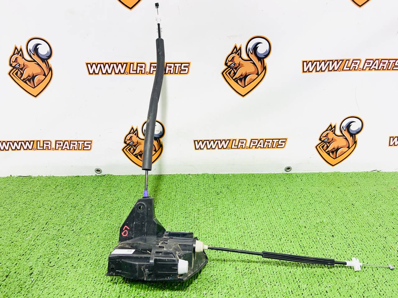 LR070441 Front left door lock RHD Range Rover Evoque New L551 (2019-) Used - Image 13