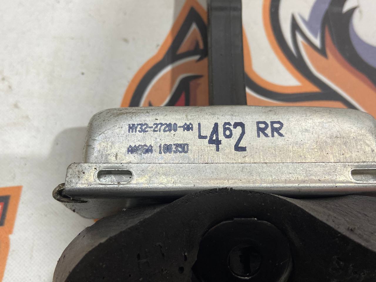 LR080291 Rear door limiter for Land Rover Discovery 5 L462 (2017-) Used - Image 29