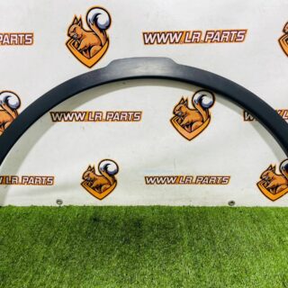 LR082937 Left front arch overlay with a hole for parktronic Land Rover Discovery 5 L462 (2017-) Used cost 90,5 € in stock 1 pcs.