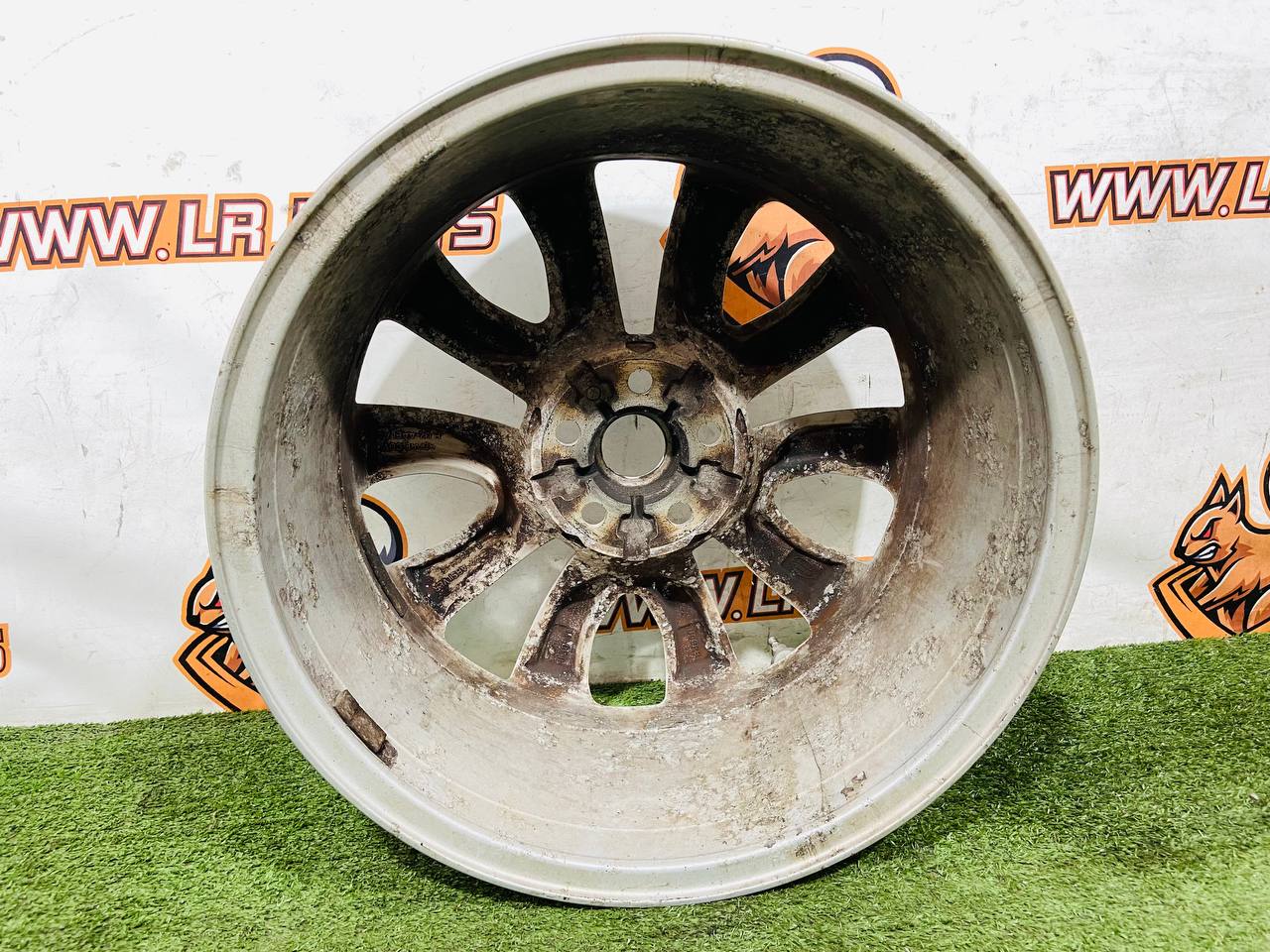 LR084668 Wheel drive R18 RANGE ROVER EVOQUE (L538) 2011-2018 Used - Image 15