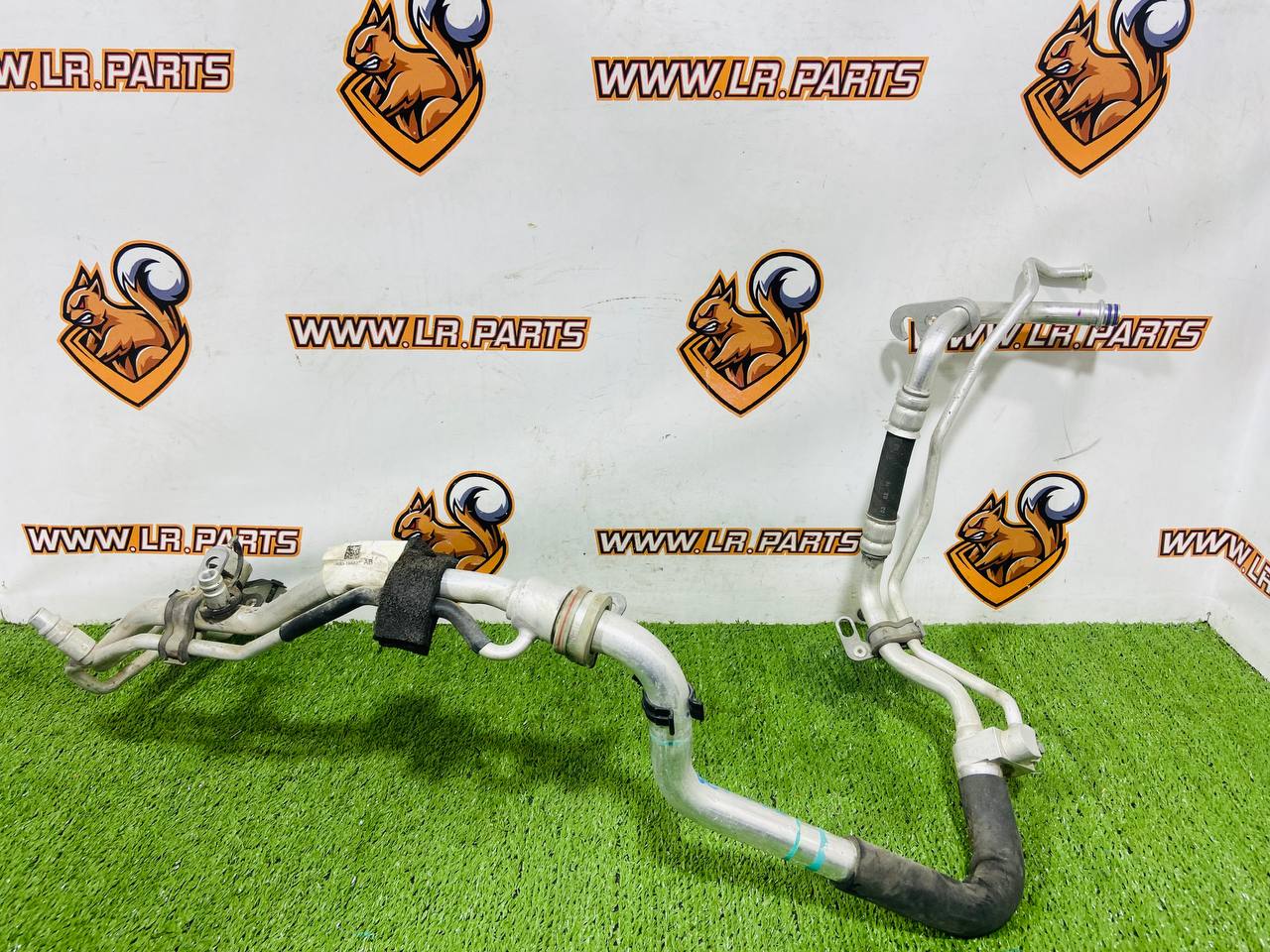 LR091465 Air conditioning pipe Range Rover Velar L560 (2018-) Used cost 125 € in stock 2 pcs.