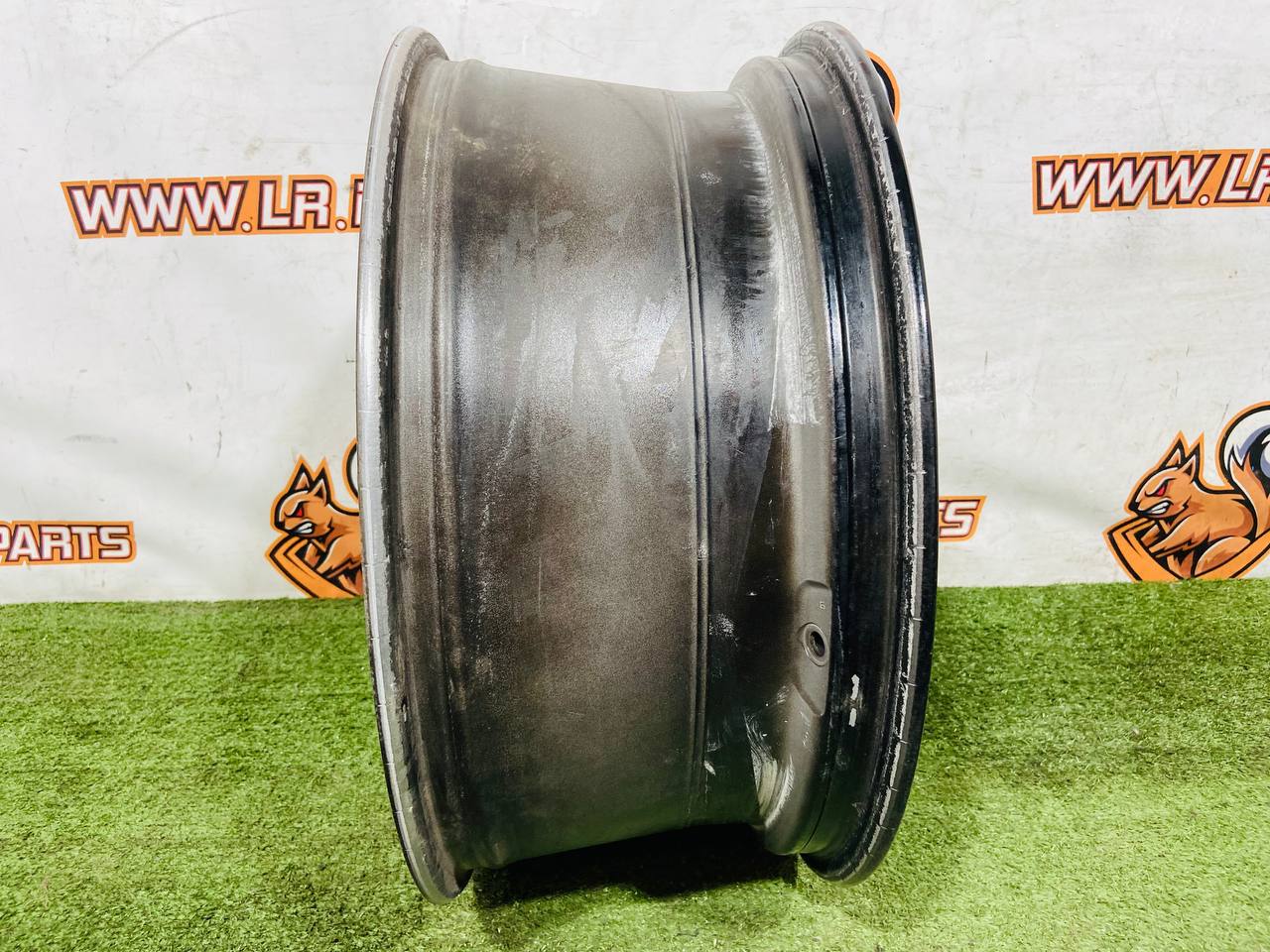 LR091540 Wheel rim 8.5*20/5 Range Rover Velar L560 (2018-) Used - Image 16