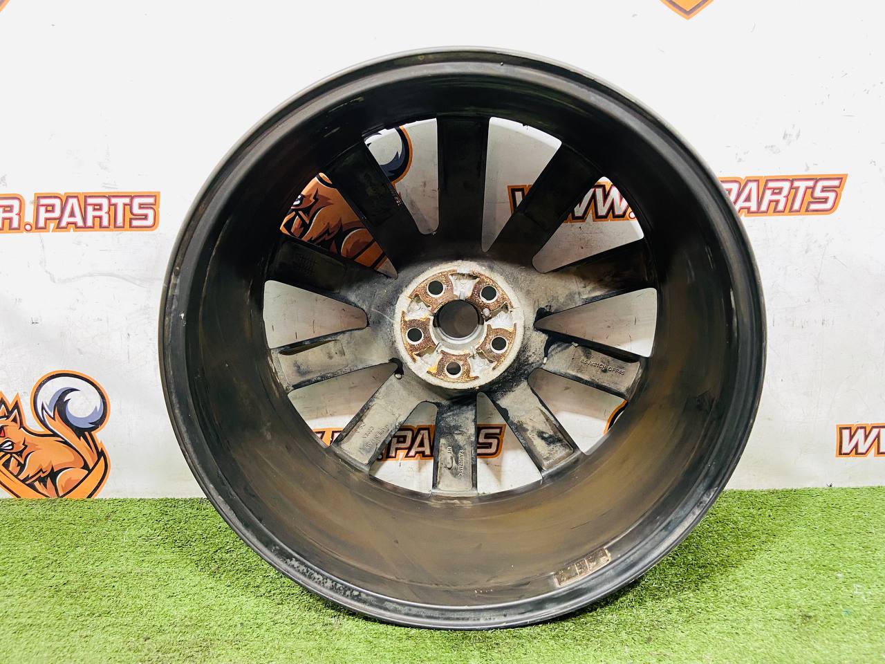 LR091542 Wheel rim 8.5*21 Straight Satin Dark Grey Range Rover Velar L560 (2018-) Used - Image 33