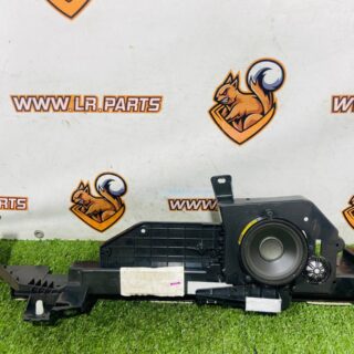 LR099513 Left luggage rack bracket Range Rover L405 (2013-2023) Used cost  € in stock 1 pcs.