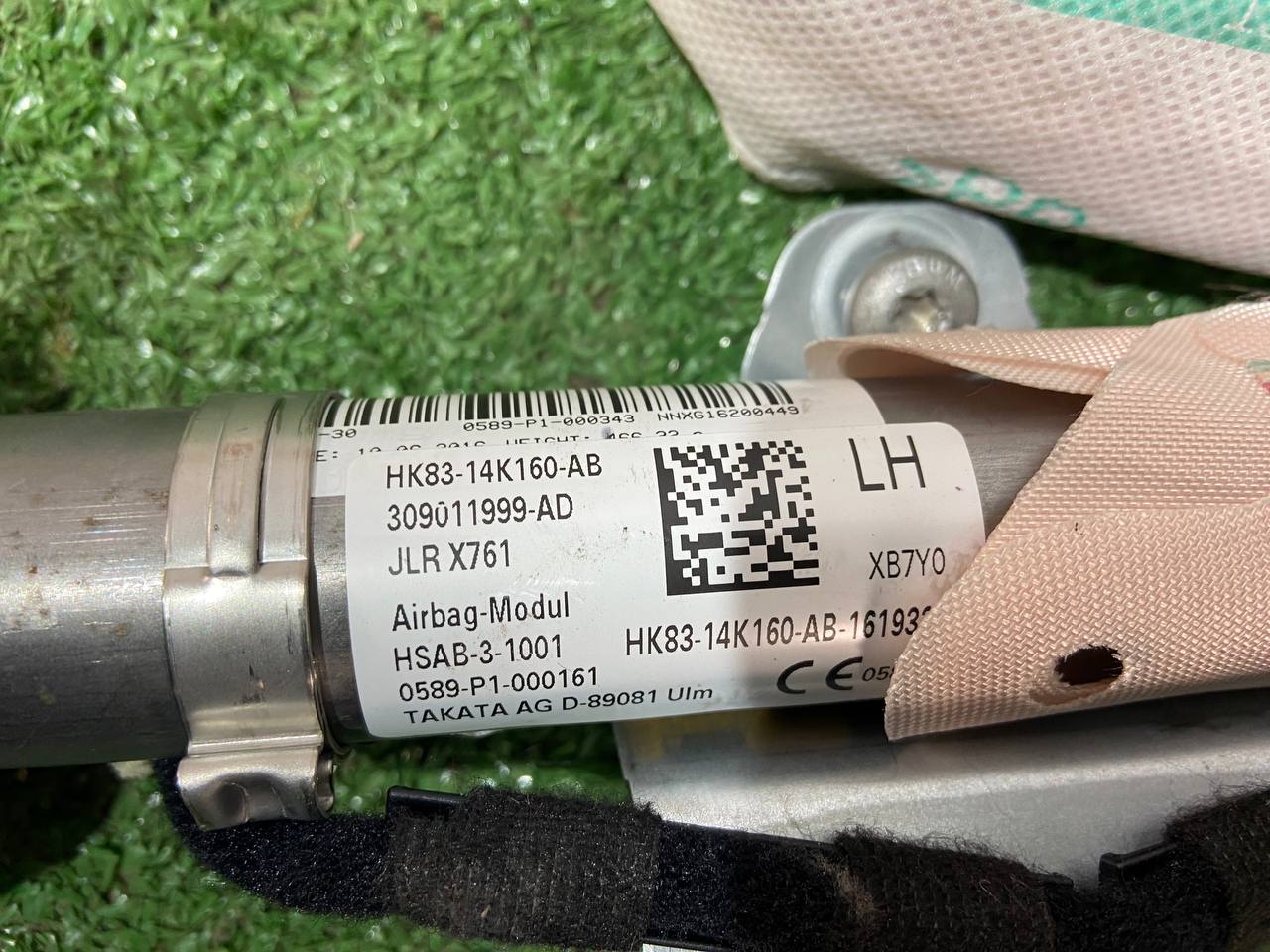 LR106221 Left side curtain airbag for Range Rover Velar L560 (2018-) used. - Image 17