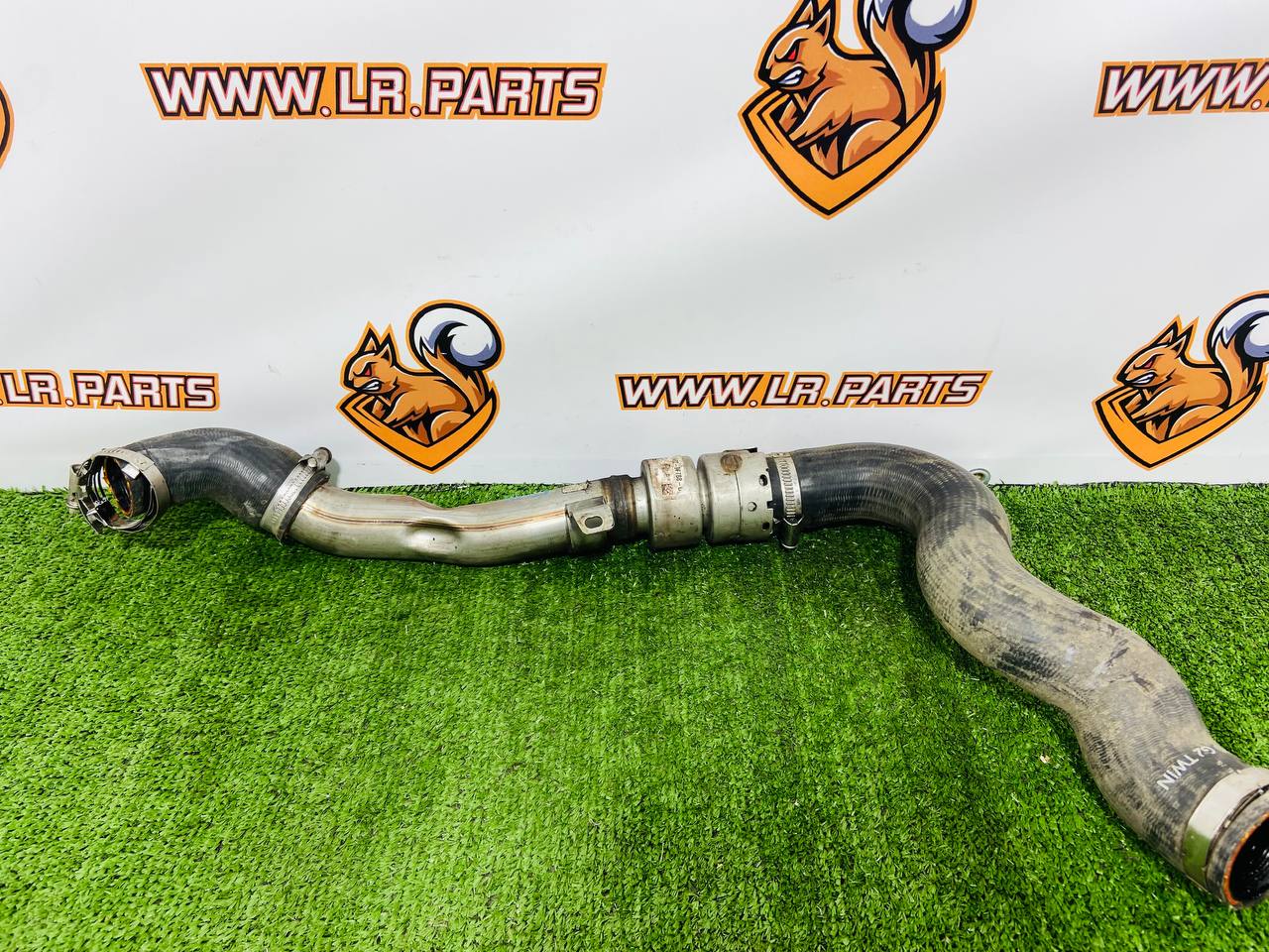 LR109964 Radiator Hose 3.0TD for Range Rover Sport L494 (2014-2022) Used cost 80 € in stock 3 pcs.