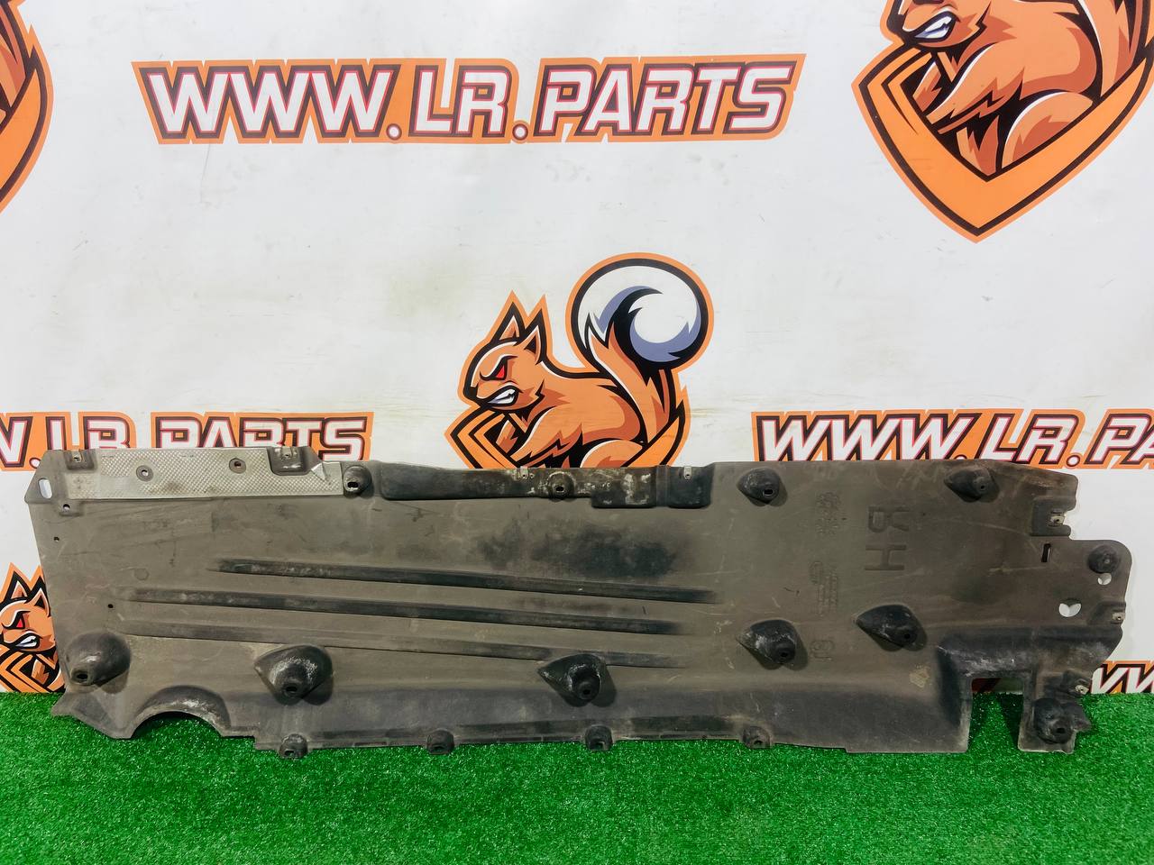 LR114170 Right underbody protection Range Rover Evoque New L551 (2019-) Used - Image 15