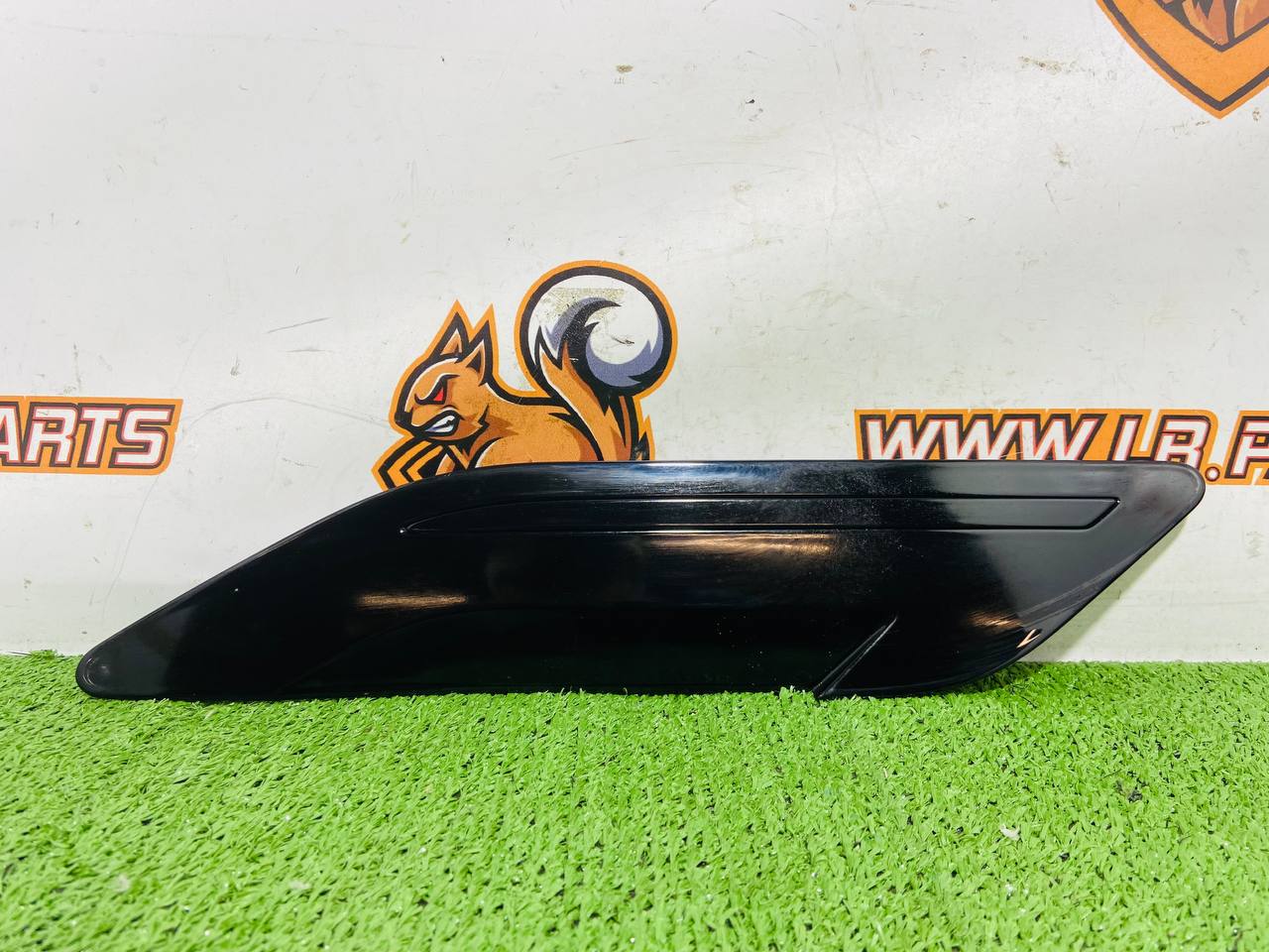 LR114464 Hood air intake right Range Rover Evoque New L551 (2019-) USED cost 110 € in stock 1 pcs.