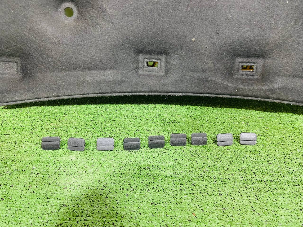 LR114988 Hood noise insulation Range Rover Evoque New L551 (2019-) Used cost 150 € in stock 3 pcs.
