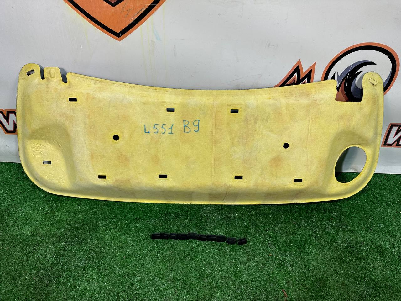 LR114988 Hood noise insulation Range Rover Evoque New L551 (2019-) Used cost 150 € in stock 3 pcs.