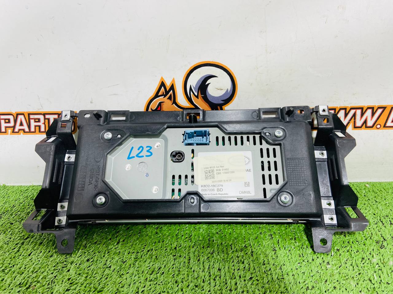 LR115406 Land Rover Discovery Sport L550 (2015-) Audio System Screen Used cost 400 € in stock 5 pcs.