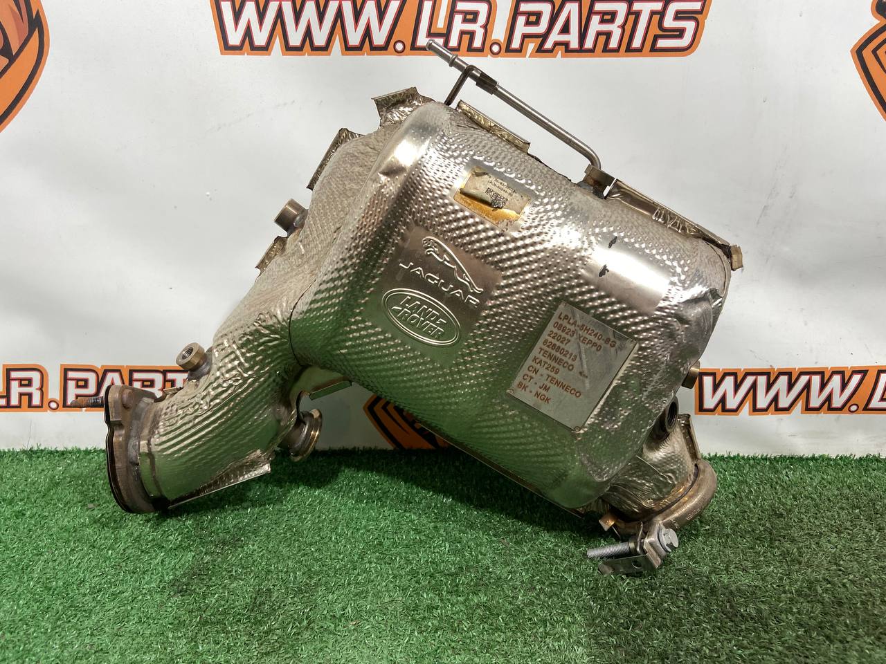 LR125284 Particulate filter 3.0 D Range Rover Sport L461 (2023-) Used cost 1 200 € in stock 4 pcs.