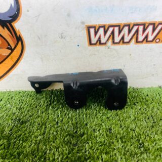 LR125543 Heat exchanger bracket Range Rover Sport L461 (2023-) Used cost  € in stock 1 pcs.
