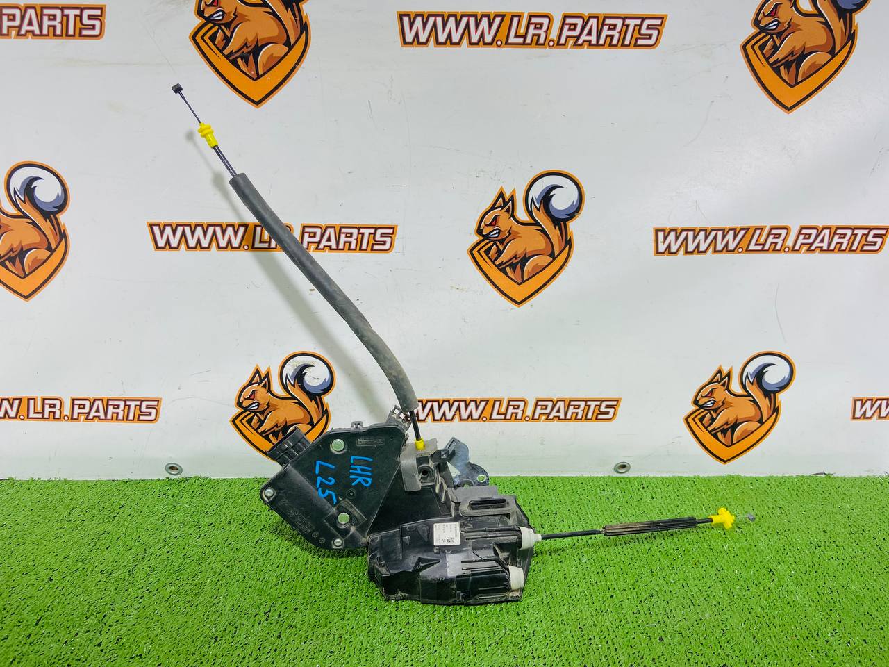 LR128274 Rear left door lock for Land Rover Discovery 5 L462 (2017-) Used"" - Image 22