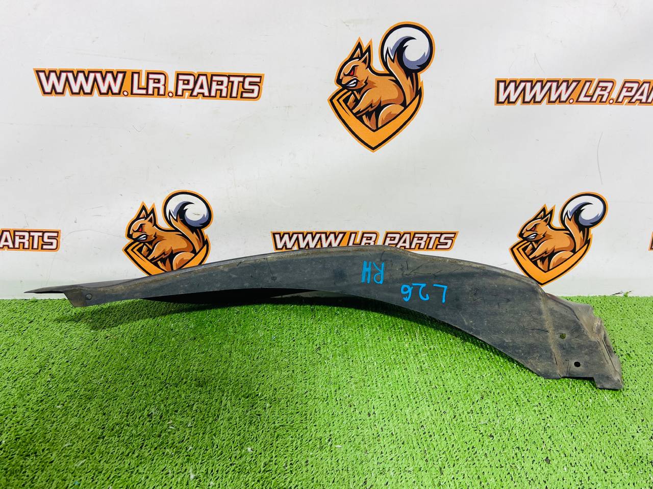 LR136888 Rear wheel arch molding right Range Rover Evoque New L551 (2019-) Used cost 50 € in stock 2 pcs.