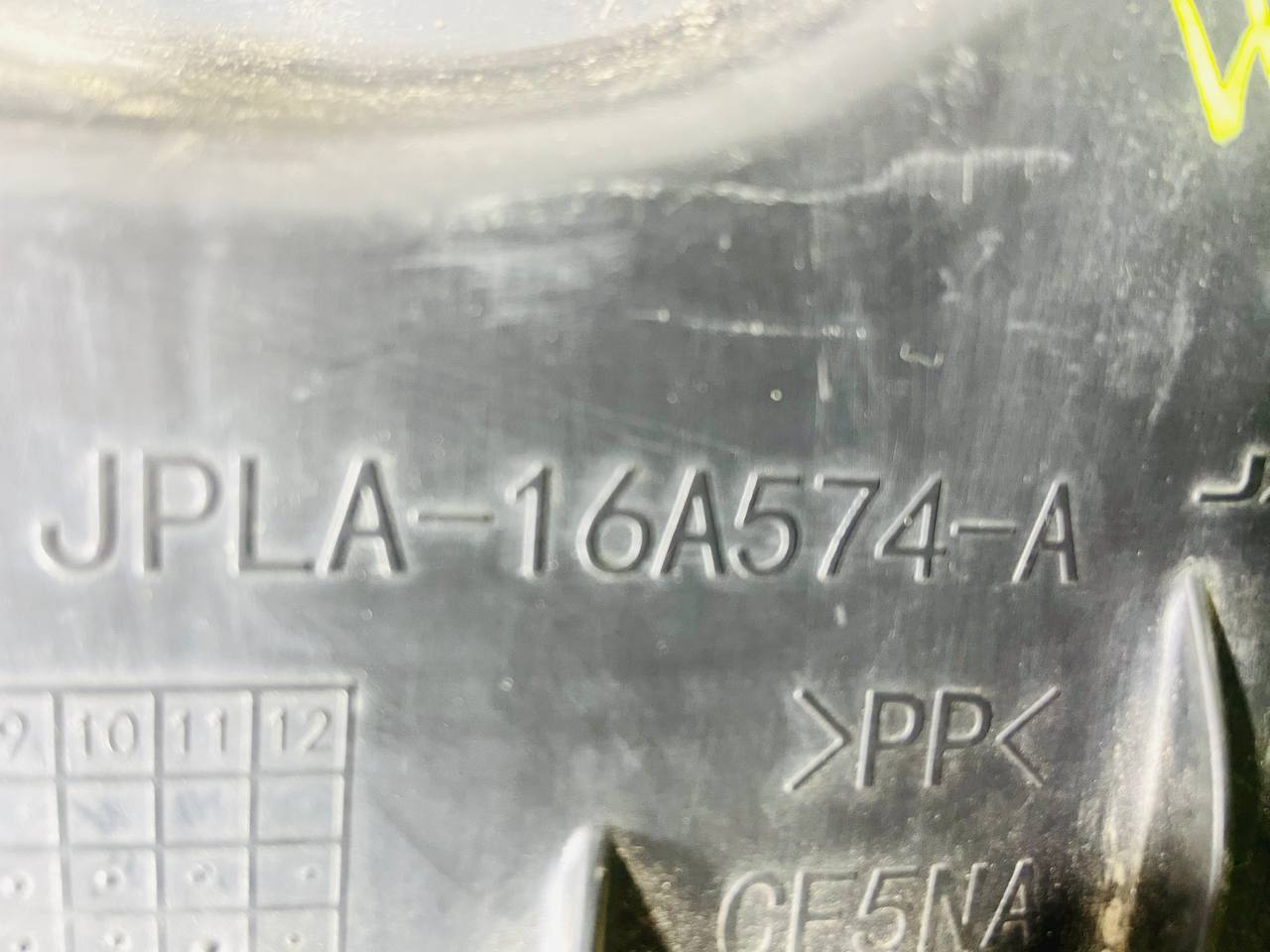 LR146223 Front Left Fender Liner (Front Part) 2018- Range Rover Sport L494 (2014-2022) Used - Image 27
